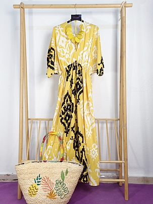 Κομψό Φόρεμα Κίτρινο με Μαύρο και Όμορφο Ντεσέν